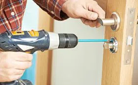 City Locksmith Services Santa Ana, CA 714-923-1169 - 10-Commercial-Lockouts