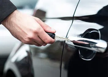 City Locksmith Services Santa Ana, CA 714-923-1169 - 3-Locksmith-26-Key-Service